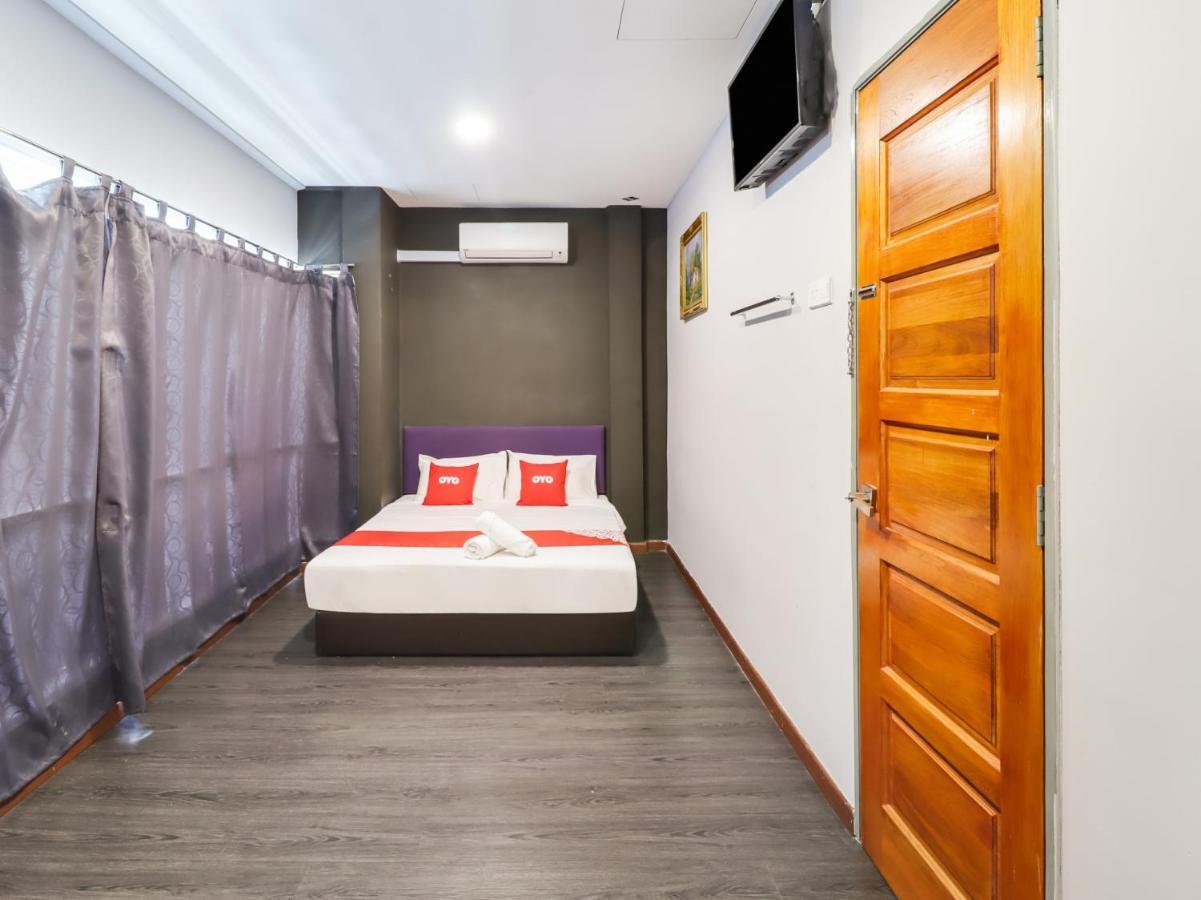 Oyo 89381 Moonnight Hotel Batu Caves Eksteriør billede