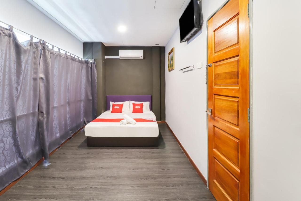 Oyo 89381 Moonnight Hotel Batu Caves Eksteriør billede